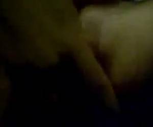 Dimmi ti sembro una puttana se io lo whiteh mio culo agitare? giovani web